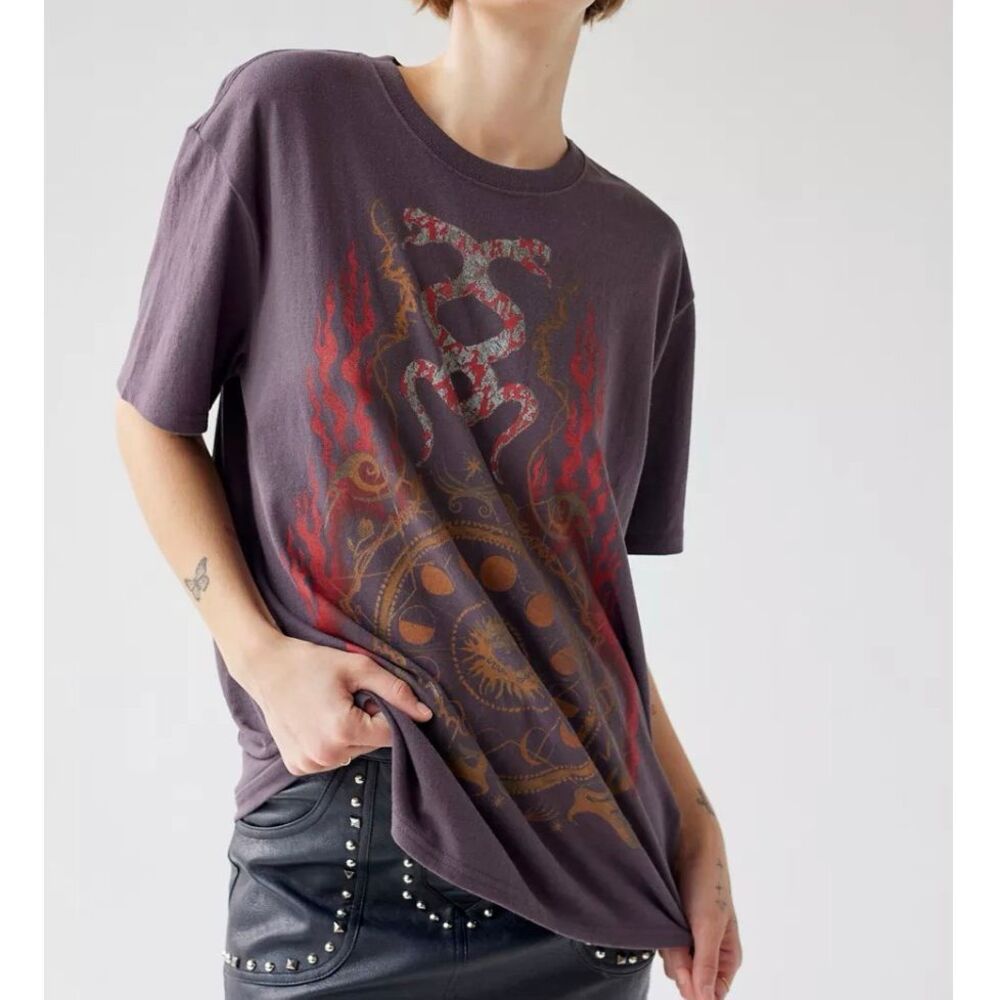 Urban Outfitters UO Medallion Oversized Graphic T Shirt in Brown XS/S NEW